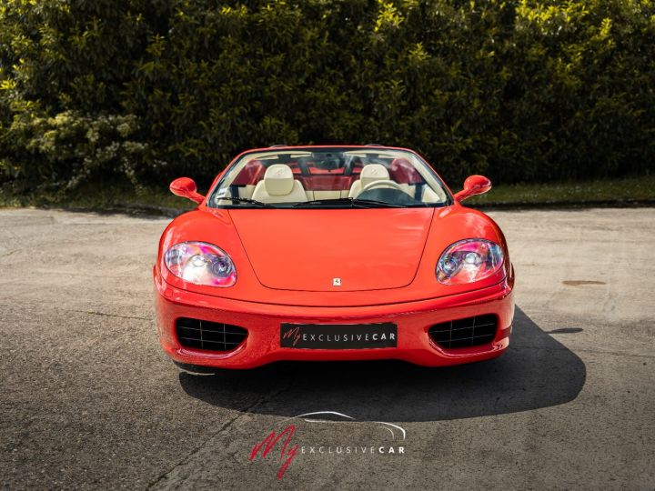 Ferrari 360 Modena Spider Boite F1 - EXCELLENT ETAT - Origine FRANCE - Historique 100% FERRARI - Dernier Entretien 05/2024 Avec Distribution - Embrayage 16% - Garantie 12 Mois Rouge (rosso Corsa) - 15