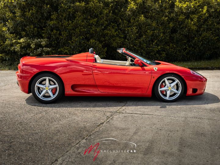 Ferrari 360 Modena Spider Boite F1 - EXCELLENT ETAT - Origine FRANCE - Historique 100% FERRARI - Dernier Entretien 05/2024 Avec Distribution - Embrayage 16% - Garantie 12 Mois Rouge (rosso Corsa) - 10