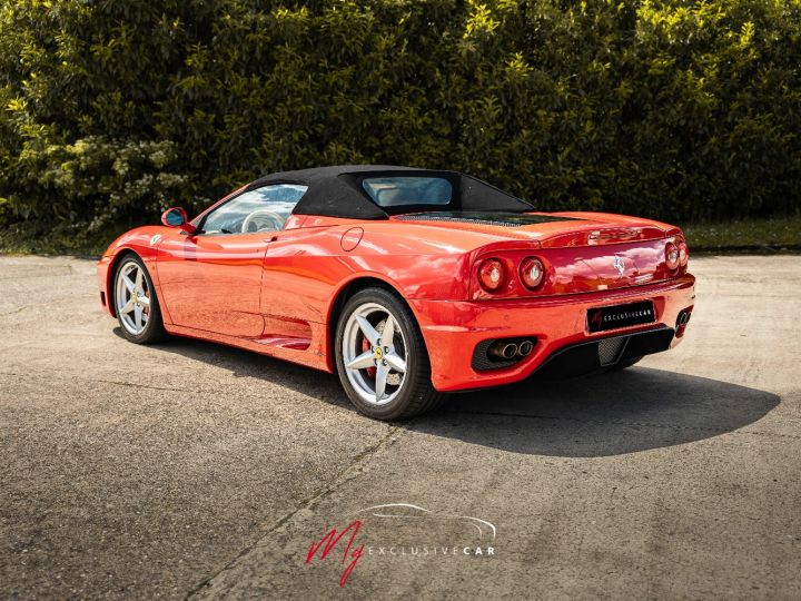 Ferrari 360 Modena Spider Boite F1 - EXCELLENT ETAT - Origine FRANCE - Historique 100% FERRARI - Dernier Entretien 05/2024 Avec Distribution - Embrayage 16% - Garantie 12 Mois Rouge (rosso Corsa) - 4