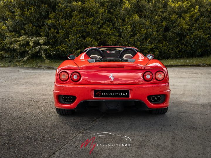 Ferrari 360 Modena Spider Boite F1 - EXCELLENT ETAT - Origine FRANCE - Historique 100% FERRARI - Dernier Entretien 05/2024 Avec Distribution - Embrayage 16% - Garantie 12 Mois Rouge (rosso Corsa) - 6