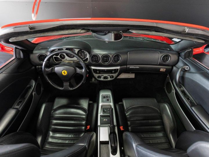 Ferrari 360 Modena Spider F1 - Origine FRANCE (POZZI) - Entretien Annuel Effectué 04/2022 - Distribution Neuve - Embrayage 2.000 Kms Rouge (rosso Corsa) - 9