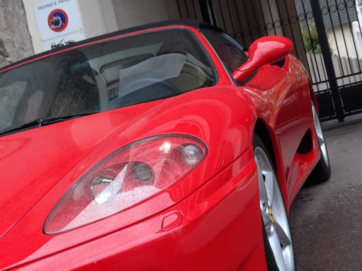 Ferrari 360 Modena Spider Spider V8 F1 Rouge - 2