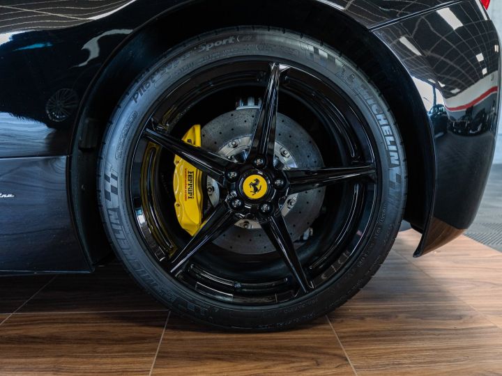 Ferrari 458 Italia - Eléments En Carbone Pour Habitacle - Carnet 100% FERRARI - Dernier Entretien 07/2022 - Garantie 12 Mois Noir - 17