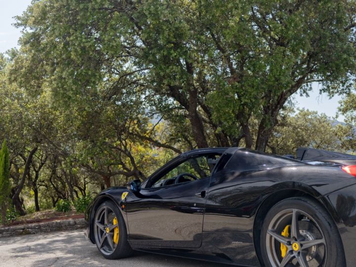 Ferrari 458 Italia Spider Ferrari 458 Spider En Parfait état - 2ème Main - Entretien 100% Ferrari Et à Jour Noir - 24