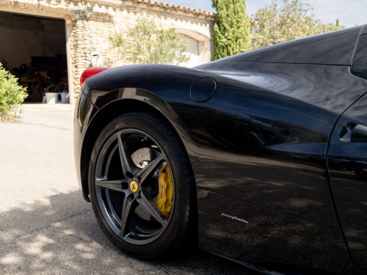 Ferrari 458 Italia Spider Ferrari 458 Spider En Parfait état - 2ème Main - Entretien 100% Ferrari Et à Jour Noir - 23