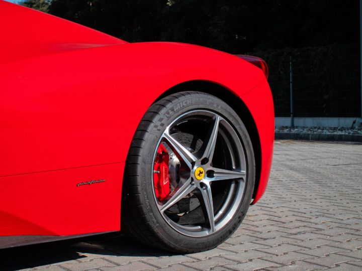 Ferrari 458 SPIDER 570 CV - Full Carbone - 7800 Km - COLLECTOR Rosso Scuderia Occasion - 4