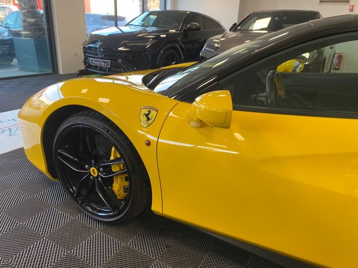 Ferrari 488 GTB 3.9 V8 670 CV FULL CARBON Giallo Modena LIFT JBL LOA : 1 730 Euros Par Mois Jaune - 31