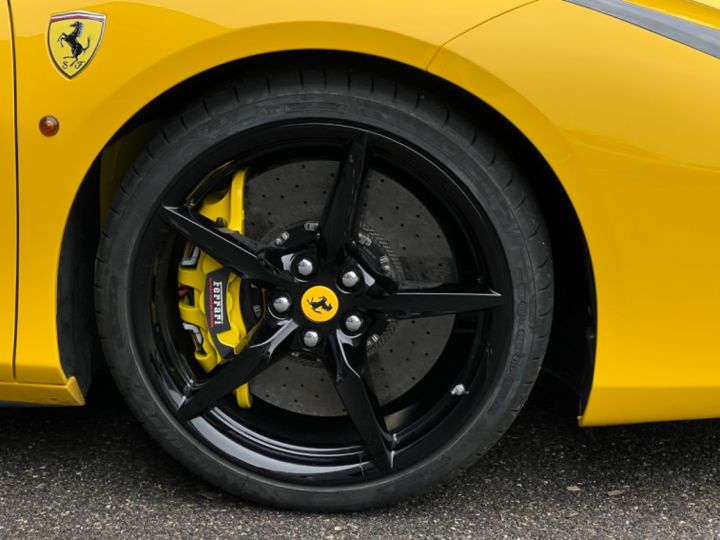 Ferrari 488 GTB Ferrari 488 GTB - LOA 1 757 Euros Par Mois - Volant LED - Sièges Racing - Carbone Jaune - 4