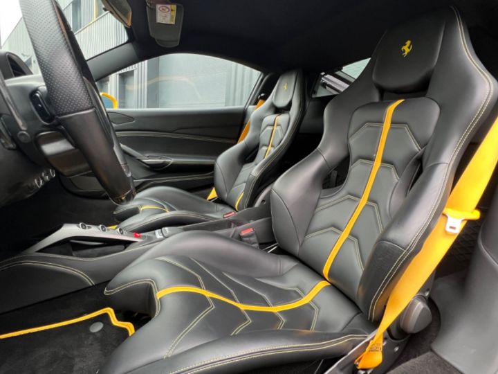 Ferrari 488 GTB Ferrari 488 GTB - LOA 1 757 Euros Par Mois - Volant LED - Sièges Racing - Carbone Jaune - 5