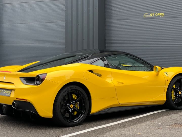 Ferrari 488 GTB Ferrari 488 GTB - LOA 1 757 Euros Par Mois - Volant LED - Sièges Racing - Carbone Jaune - 10