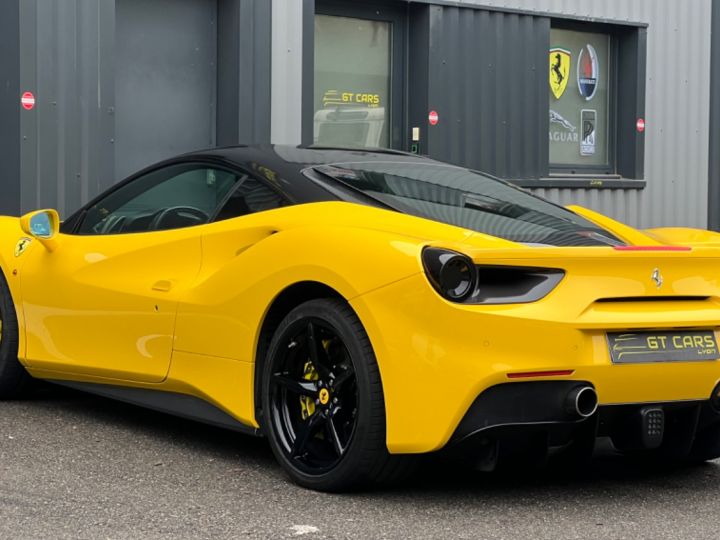 Ferrari 488 GTB Ferrari 488 GTB - LOA 1 757 Euros Par Mois - Volant LED - Sièges Racing - Carbone Jaune - 12