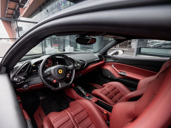 Ferrari 488 GTB V8 F1 670 CV - MONACO Nero Opaco (Couleur Speciale) - 16