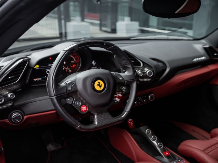 Ferrari 488 GTB V8 F1 670 CV - MONACO Nero Opaco (Couleur Speciale) - 37