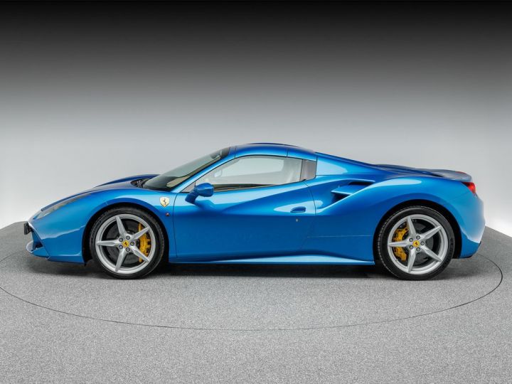 Ferrari 488 Spider V8 3.9 670 ch  Carbon Céramic * 1èreM * JBL * entretien Ferrari de 7 ans jusqu'au 04/20256 ° Garantie Ferrari Approved 21 mois Reconductible Bleu - 3