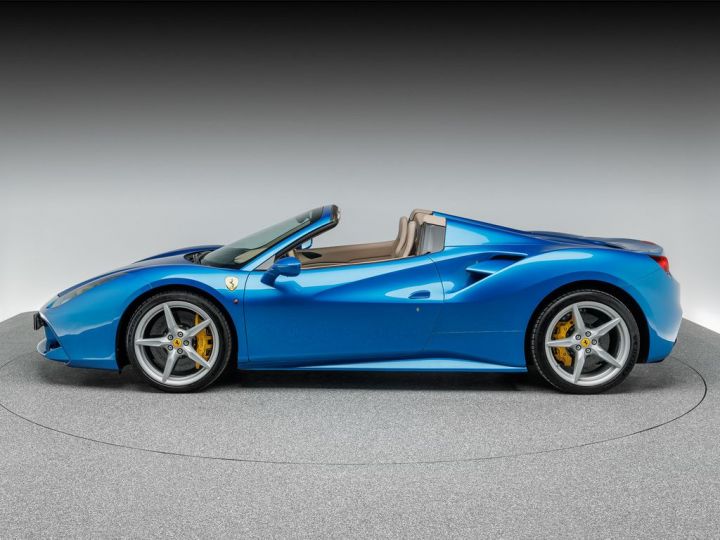 Ferrari 488 Spider V8 3.9 670 ch  Carbon Céramic * 1èreM * JBL * entretien Ferrari de 7 ans jusqu'au 04/20256 ° Garantie Ferrari Approved 21 mois Reconductible Bleu - 7