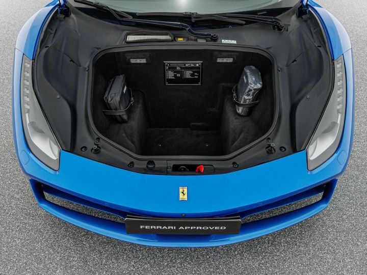 Ferrari 488 Spider V8 3.9 670 ch  Carbon Céramic * 1èreM * JBL * entretien Ferrari de 7 ans jusqu'au 04/20256 ° Garantie Ferrari Approved 21 mois Reconductible Bleu - 27