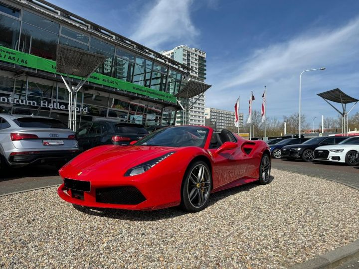 Ferrari 488 Spider V8 3.9 670 ch  Carbon Céramic * LIFT * entretien Ferrari de 7 ans jusqu'au 04/2026 ° Garantie Ferrari Approved 24 mois Reconductible Rouge Corsa - 1