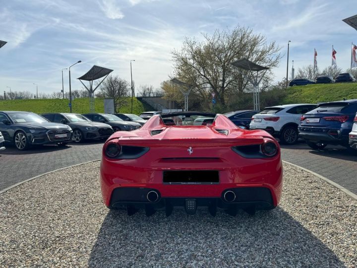 Ferrari 488 Spider V8 3.9 670 ch  Carbon Céramic * LIFT * entretien Ferrari de 7 ans jusqu'au 04/2026 ° Garantie Ferrari Approved 24 mois Reconductible Rouge Corsa - 6