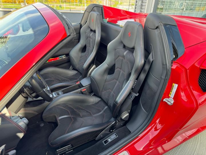 Ferrari 488 Spider V8 3.9 670 ch  Carbon Céramic * LIFT * entretien Ferrari de 7 ans jusqu'au 04/2026 ° Garantie Ferrari Approved 24 mois Reconductible Rouge Corsa - 15