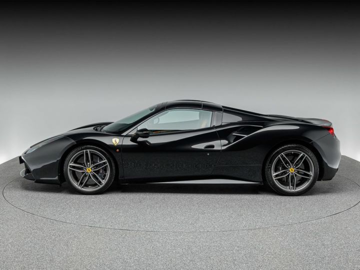 Ferrari 488 Spider V8 3.9 670 ch LIFT Carbon Céramic * entretien Ferrari de 7 ans jusqu'au 02/2025 ° Garantie Ferrari Approved 7 mois Reconductible Gris daytona - 4