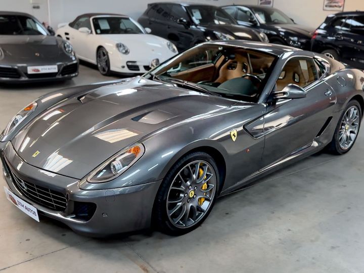 Ferrari 599 GTB Fiorano F1 V12 6.0 L 620 Ch Grigio Silverstone - 2