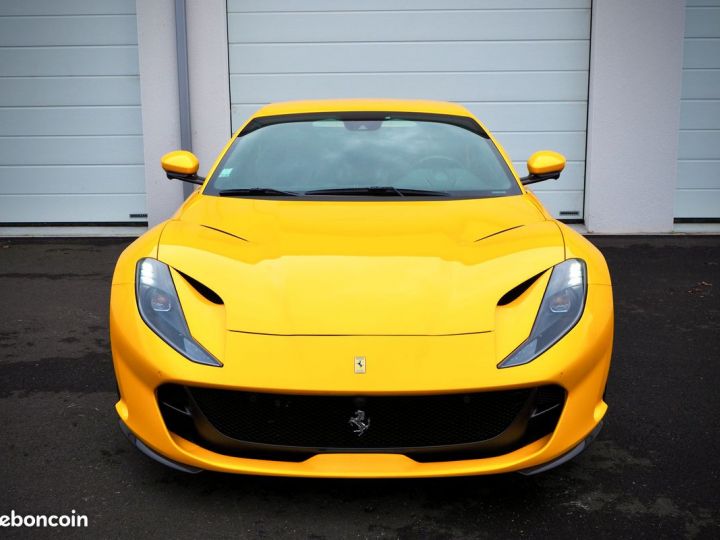 Ferrari 812 Superfast Origine France Full carbone 1ere main Jaune - 3