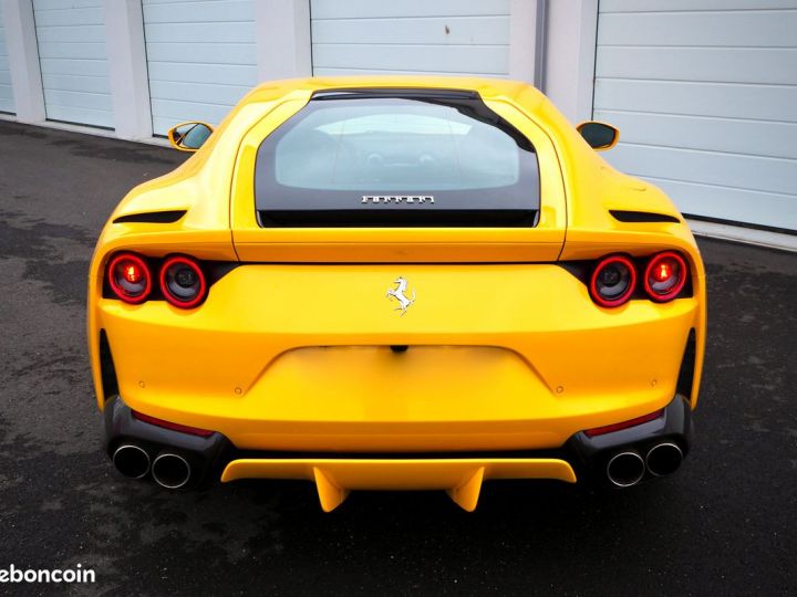 Ferrari 812 Superfast Origine France Full carbone 1ere main Jaune - 4