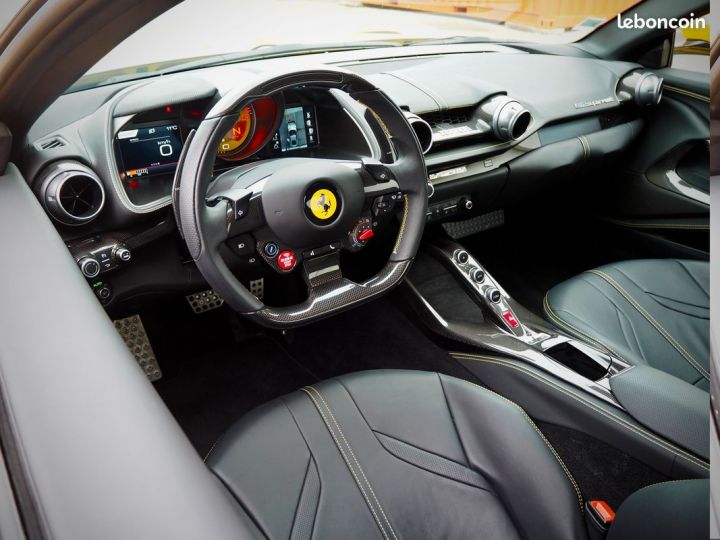 Ferrari 812 Superfast Origine France Full carbone 1ere main Jaune - 7