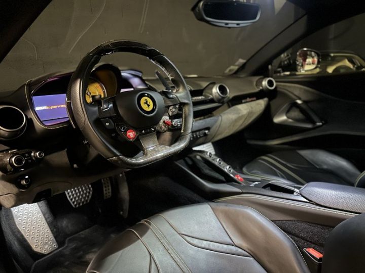 Ferrari 812 Superfast V12 6.5 800CH Noir - 14