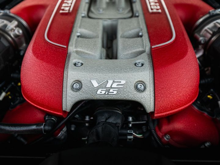 Ferrari 812 Superfast V12 800 CV - MONACO Gris Silverstone - 36
