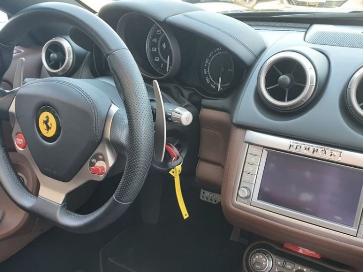 Ferrari California Gris - 12