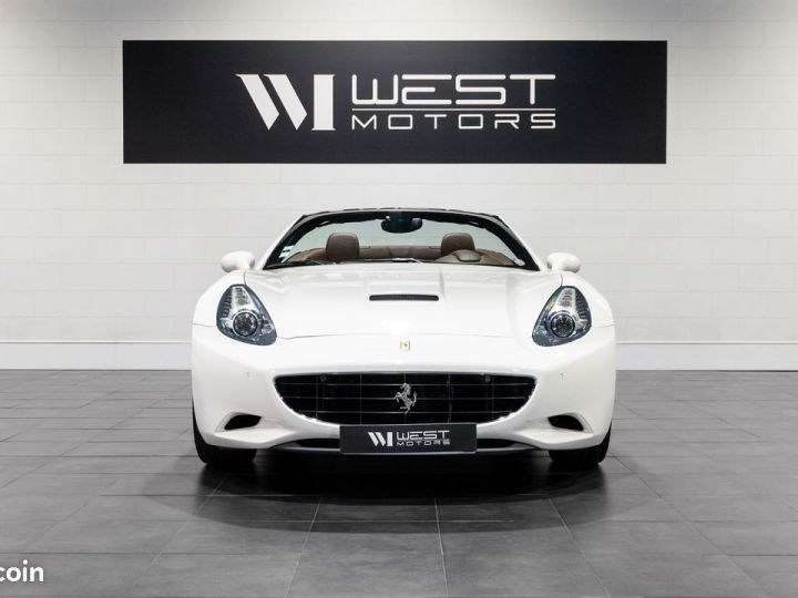 Ferrari California 30 4.3 V8 490 – Française Magneride Sièges Full Élec. Aide Parking Blanc - 2