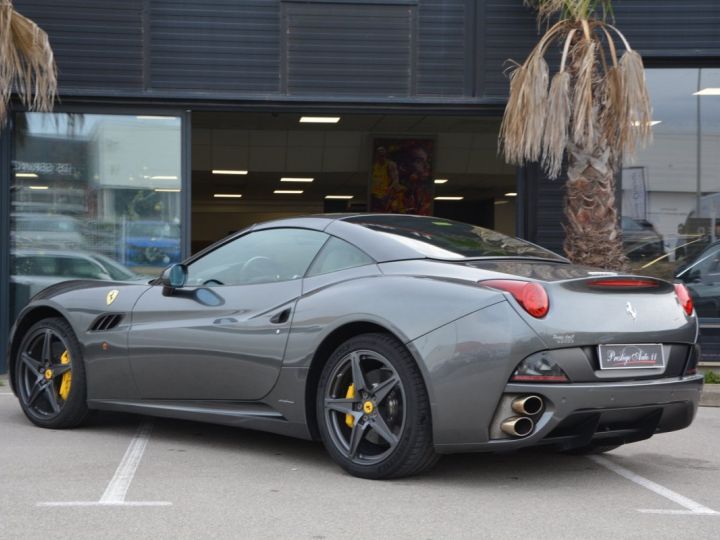 Ferrari California 4.3 V8 460 CV origine France Carbon Daytona carnet d’entretien complet Gris - 6