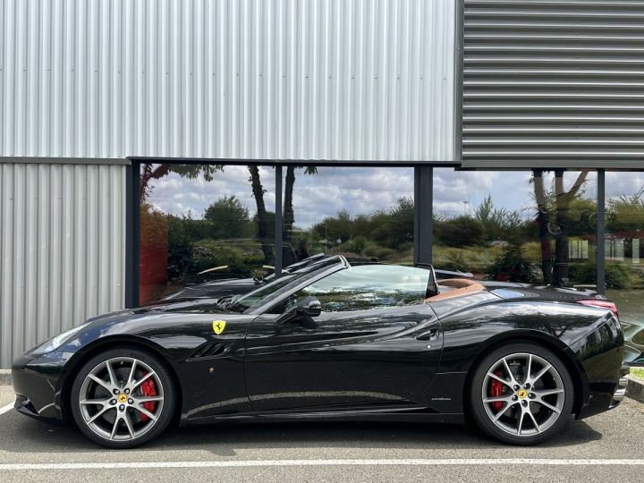 Ferrari California FERRARI CALIFORNIA 4.3 V8 490 BVA7  noire metal - 3