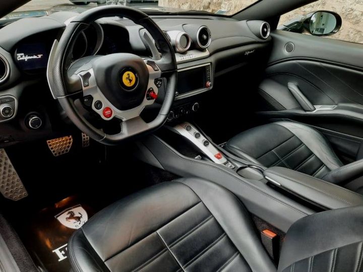 Ferrari California T Noir - 11