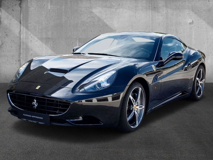 Ferrari California V8 4.3 L 460 Climatisation automatique bizone Pack sport  Sièges sport et chauffants Garantie FERRARI Approved 08/2024 Reconductible ! Noire Daytona - 10