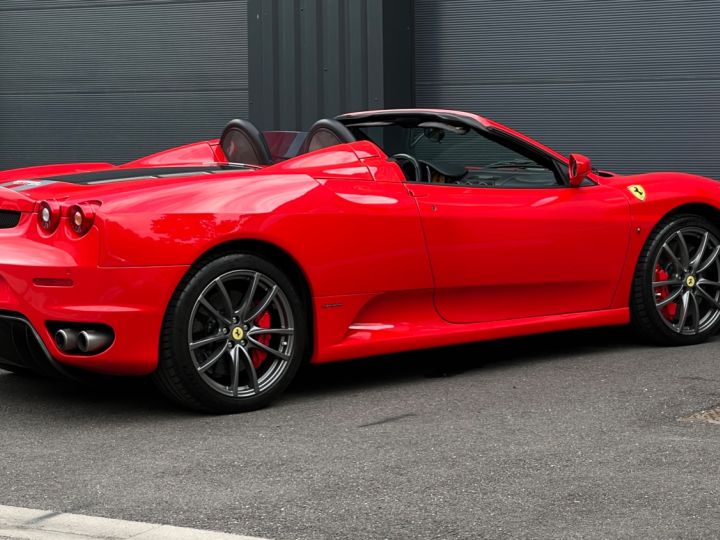 Ferrari F430 Spider Ferrari F430 Spider V8 F1 - crédit 938 euros par mois - Rosso Scuderia / Carbone Rosso Scuderia - 8