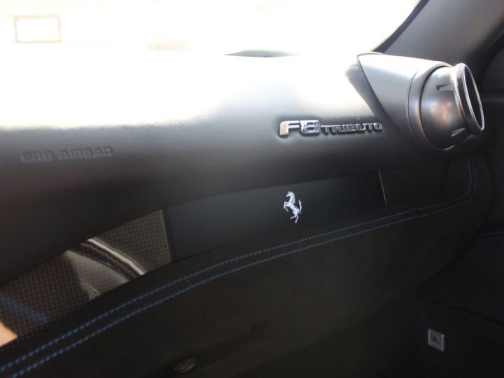 Ferrari F8 Tributo CARBON * LIFT * AFFICHAGE PASSAGER * LED * GARANTIE FERRARI 2025 Blue Corsa - 17