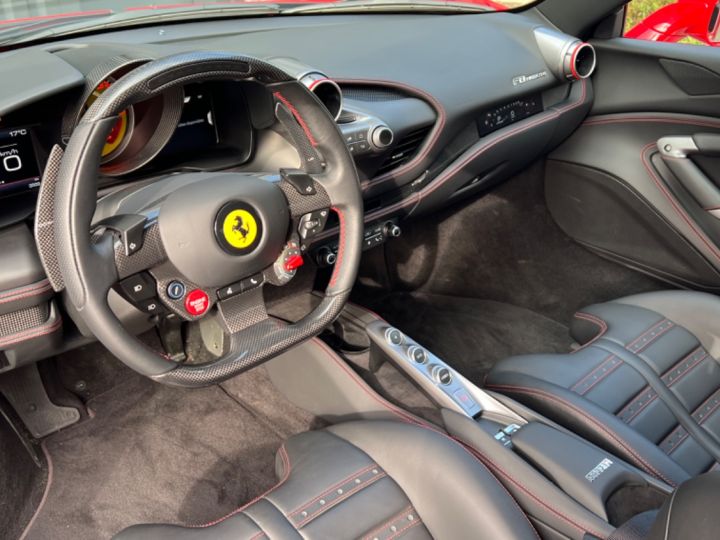 Ferrari F8 Tributo Ferrari F8 Tributo - LOA 1 757,62 euros par mois - Volant LED Carbone - Lift - échappement Sport - Ecran Display passager Rosso Corsa - 8