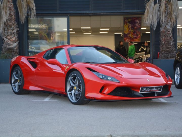 Ferrari F8 Tributo SPIDER 3.9 V8 720 CV SIEGES RACING , LIFT , PASSENGER DISPLAY , JBL CARBON , DAYTONA Rouge - 2