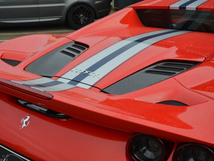 Ferrari F8 Tributo SPIDER 3.9 V8 Origine France 1ère main  Rouge - 13