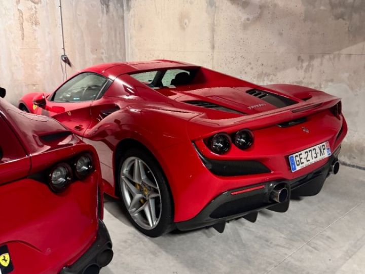 Ferrari F8 Tributo spyder V8 720 cv 1 ere main origine france co2 Paye LOA 2 998,57 Euros TTC  Rouge - 2