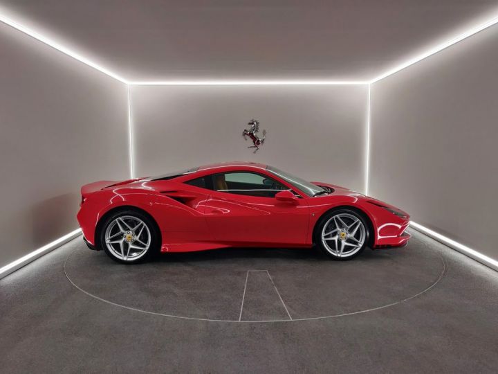 Ferrari F8 Tributo V8 3.9 721 ch  Céramic * LIFT * 1èreM * entretien Ferrari de 7 ans jusqu'au 08/2027 * Garantie Ferrari Approved 24 mois Reconductible Rouge Corsa - 5