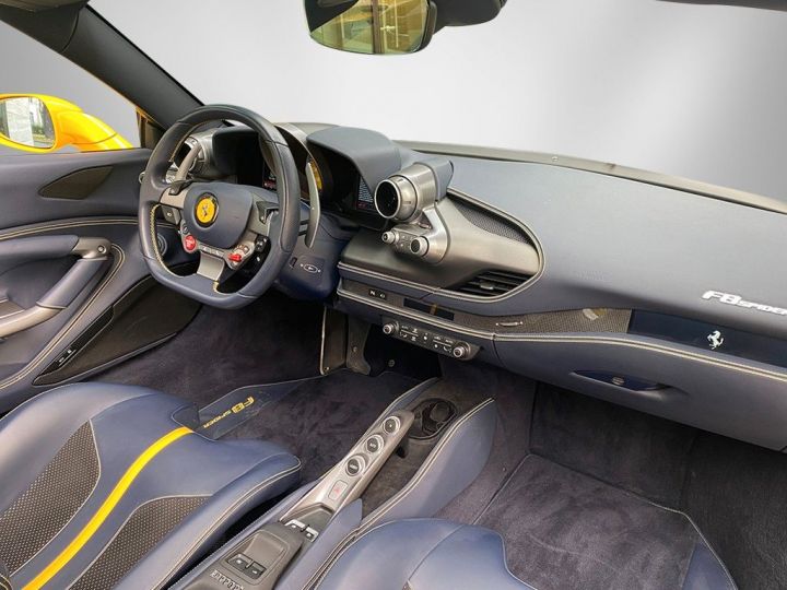 Ferrari F8 Tributo V8 3.9 721 Ch Spider Céramic * JBL * Entretien Ferrari De 7 Ans Jusqu'au 05/2027 * Garantie Ferrari Approved 24 mois Reconductible Jaune - 16