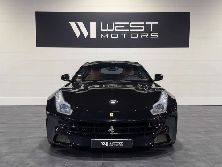 Ferrari FF V12 6.3 660 – Immat France Volant Carbone LEDs Sièges ventilés Aide parking Noir - 2