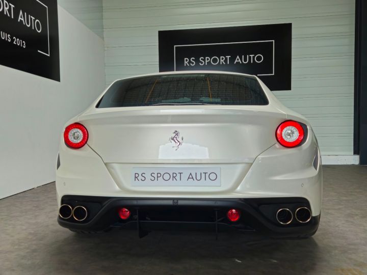 Ferrari FF V12 660Ch Garantie Ferrari Power 05/2025 Blanc Italia - 11