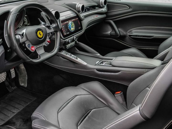 Ferrari GTC4 Lusso GTC4 Lusso V12 6.3 689 ch 1èreM Garantie Ferrari Approved 12 mois Grise - 11