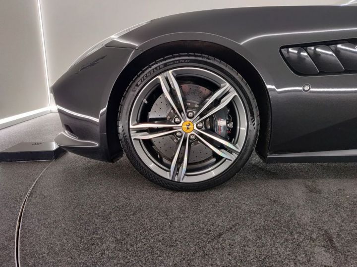 Ferrari GTC4 Lusso GTC4 Lusso V12 6.3 689 ch Noir  Garantie Ferrari Approved 12 mois Noire - 3