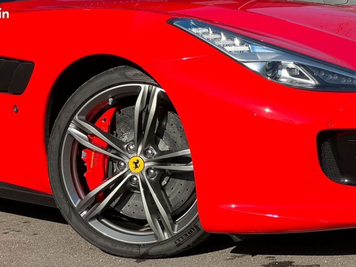 Ferrari GTC4 Lusso GTC4Lusso v12 loa 1685 euros par mois Rouge - 2