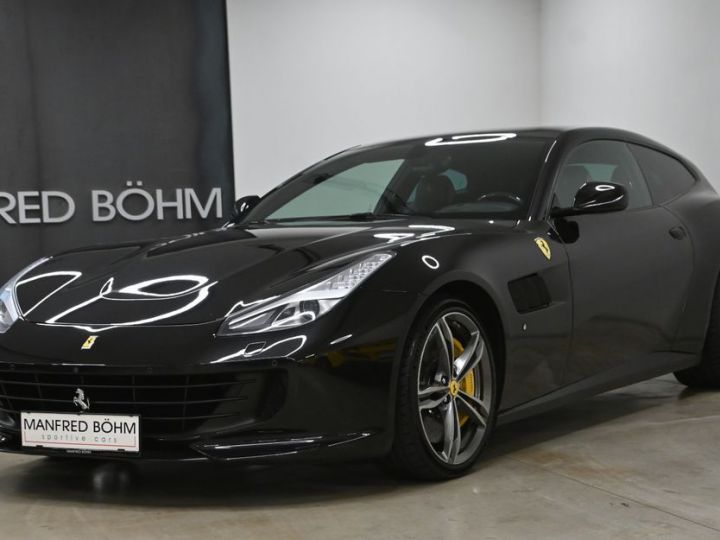 Ferrari GTC4 Lusso V12 6.3 689 ch *Carbon* T.Panorama Noir Daytona  Métallisé JBL Garantie Ferrari New Power jusqu'au 4 /2024 Recond.et Service inclus sans frais jusqu'a Noire - 15